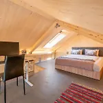 Tiny Bishorn Mit Privatem Whirlpool Vakantiehuis