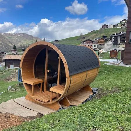 بيت للعطل Tiny Bishorn Mit Privatem Whirlpool